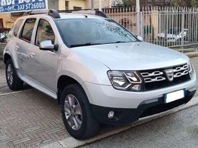 Occasion Dacia Duster Lauréate 109 ch (80 kW) 2014 Argent SUV