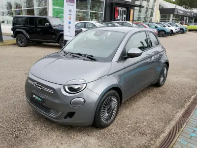 Usata Fiat 500e Icon 86 kW (118 CV) 2021 Grigio Berlina