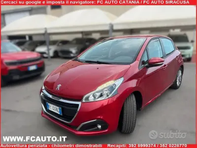 Usata Peugeot 208 Allure 82 CV (60 kW) 2018 Rosso Utilitaria