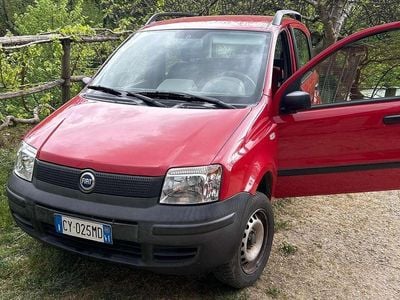 Usata Fiat Panda 4x4 Climbing 69 CV (50 kW) 2005 Utilitaria