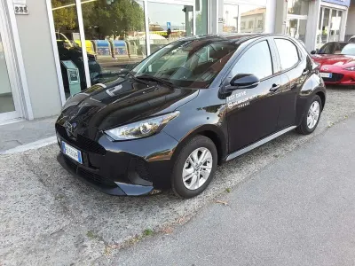 Nuova Mazda 2 116 CV (85 kW) 2026 Opera black met Utilitaria