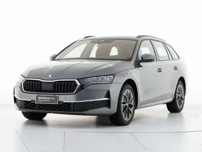 Usata Skoda Octavia Selection 150 CV (110 kW) 2025 Grigio Station wagon