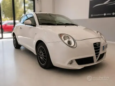 Usata Alfa Romeo MiTo Progression 77 CV (56 kW) 2011 Beige Utilitaria