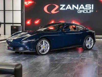 Usata Ferrari Roma 620 CV (456 kW) 2021 Blu pozzi Coupé