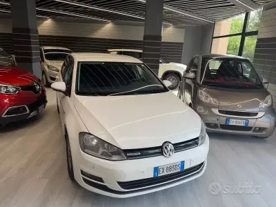 Second-hand VW Golf VII Comfortline 110 CP (80 kW) 2014 Alb Berlinǎ