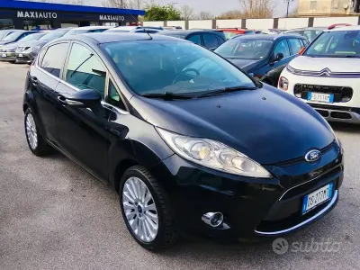Usata Ford Fiesta Titanium 68 CV (50 kW) 2009 Nero Berlina