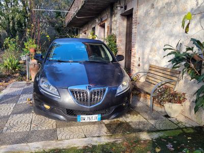 usata Lancia Delta 1.6 motore rotto