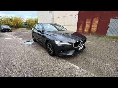 Grigio Usata 2020 Volvo V60 Business Edition Station wagon | 17.200 € (Ottimo prezzo)