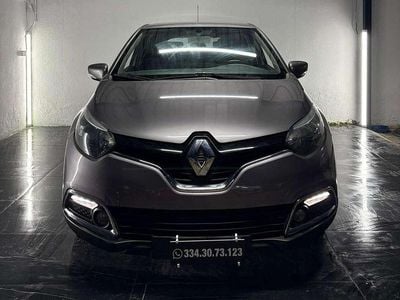 Usata Renault Captur 90 CV (66 kW) 2013 Grigio SUV