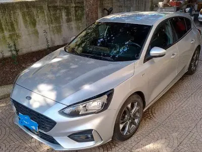Usata Ford Focus ST-Line 125 CV (91 kW) 2019 Grigio Berlina
