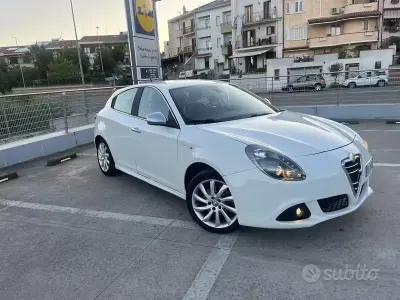 Usata Alfa Romeo Giulietta 170 CV (125 kW) 2012 Utilitaria