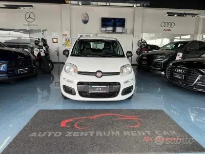 Usata Fiat Panda Lounge 80 CV (58 kW) 2017 Bianco Utilitaria