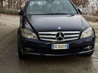 Usata Mercedes C220 Avantgarde 170 CV (125 kW) 2007 Berlina