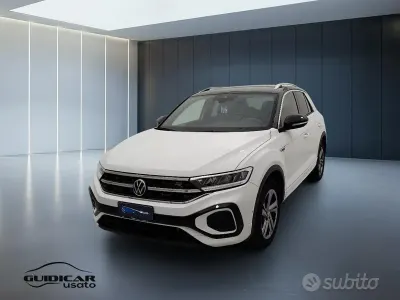 Usata VW T-Roc R-line 150 CV (110 kW) 2023 Bianco SUV
