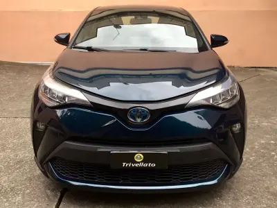 Usata Toyota C-HR Business Edition 122 CV (89 kW) 2023 Blu/verde perlato SUV