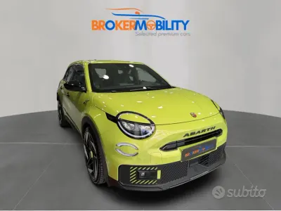 Nouvelle Abarth 600e Turismo 176 kW (240 ch) 2026 Jaune SUV