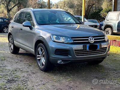 Grigio Usata 2012 VW Touareg SUV | 15.000 € (Molto cara)