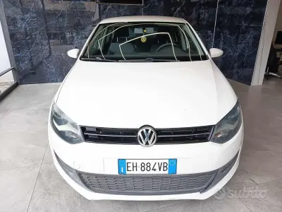 Usata VW Polo Comfortline 70 CV (51 kW) 2011 Bianco Utilitaria