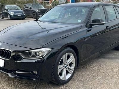 Usata BMW 316 Sport Line 116 CV (85 kW) 2013 Nero Station wagon
