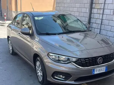 Usata Fiat Tipo 95 CV (69 kW) 2018 Giallo Berlina