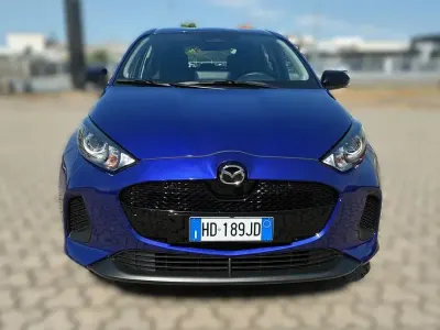 Nuova Mazda 2 116 CV (85 kW) 2026 Glass blue Utilitaria