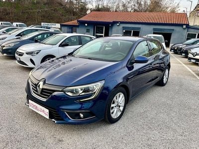 Usata Renault Mégane IV Business 110 CV (80 kW) 2018 Blu/azzurro Berlina