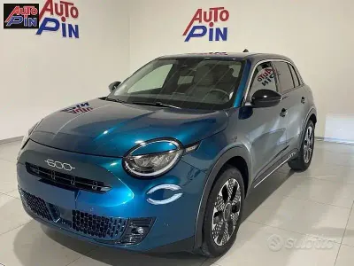 Usata Fiat 600 La Prima 145 CV (106 kW) 2025 Verde SUV