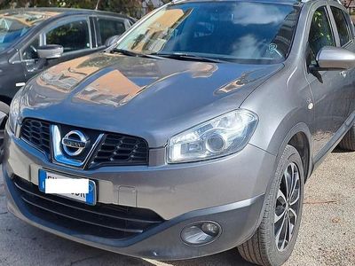Usata Nissan Qashqai Tekna 110 CV (80 kW) 2012 Grigio SUV