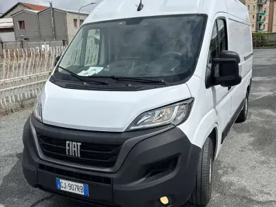 Begagnad Fiat Ducato 179 HK (131 kW) 2022 Vit Van