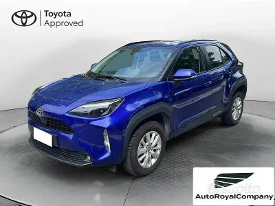 Begagnad Toyota Yaris Cross Trend 116 HK (85 kW) 2024 Grå SUV