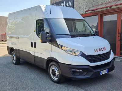 Usata Iveco Daily 116 CV (85 kW) 2020 Bianco Furgone