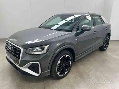 Usata Audi Q2 S-Line 116 CV (85 kW) 2025 Grigio SUV