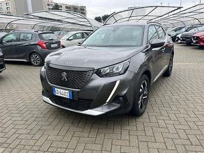 Usata Peugeot 2008 Allure 102 CV (75 kW) 2024 Grigio SUV