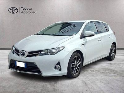 Gebraucht Toyota Auris Hybrid Active 99 PS (72 kW) 2015 Weiß Limousine