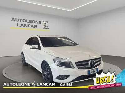 Usata Mercedes A180 Premium 109 CV (80 kW) 2012 Bianco Utilitaria