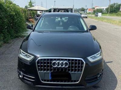 Käytetty Audi Q3 Business Plus 140 HP (102 kW) 2012 Musta Katumaasturi