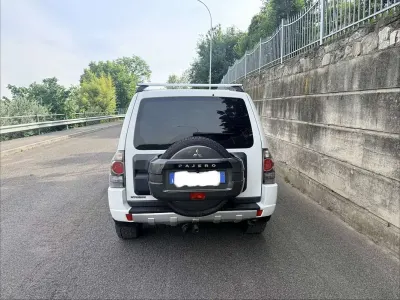 Usata Mitsubishi Pajero Instyle 200 CV (147 kW) 2016 SUV
