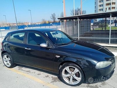 Usata Alfa Romeo 147 150 CV (110 kW) 2008 Utilitaria