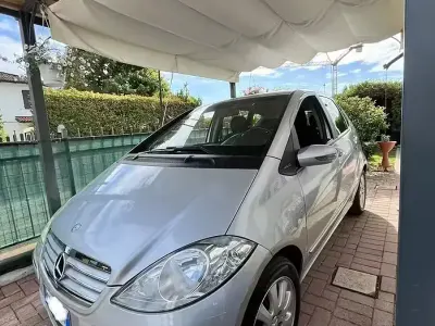 Usata Mercedes A200 140 CV (102 kW) 2005 Grigio Berlina