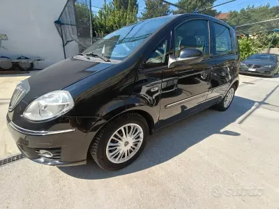 Usata Lancia Musa 77 CV (56 kW) 2010 Nero Monovolume