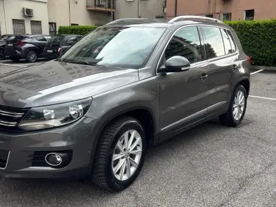 Usata VW Tiguan 150 CV (110 kW) 2013 Grigio SUV