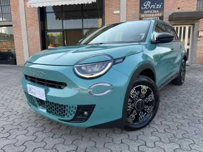 Usata Fiat 600 136 CV (100 kW) 2025 Blu SUV