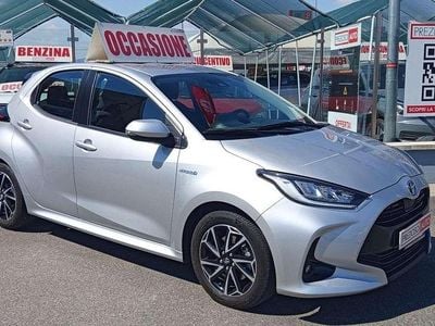 Second-hand Toyota Yaris Hybrid Trend 92 CP (67 kW) 2021 Argintiu Berlinǎ