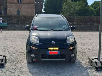 Usata Fiat Panda 4x4 75 CV (55 kW) 2015 Nero Utilitaria