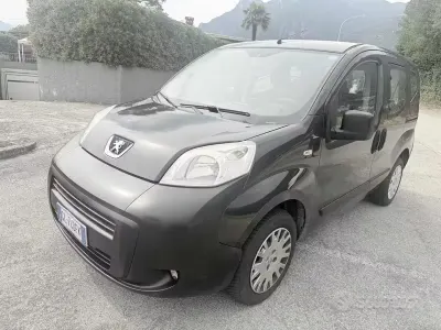 Usata Peugeot Bipper 68 CV (50 kW) 2011 Nero Monovolume