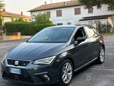 Usata Seat Ibiza FR 95 CV (69 kW) 2019 Blu Utilitaria