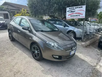 Usata Fiat Bravo Emotion 120 CV (88 kW) 2011 Marrone Utilitaria