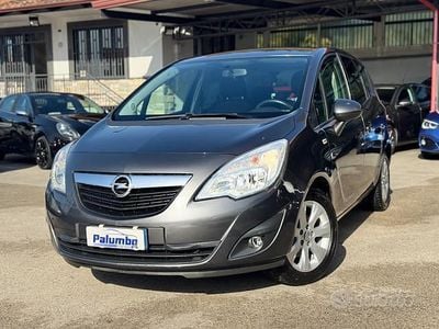 Usata Opel Meriva Cosmo 101 CV (74 kW) 2010 Grigio Monovolume