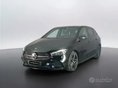 Usata Mercedes B180 AMG 116 CV (85 kW) 2023 Nero Utilitaria