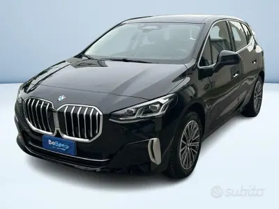 Usata BMW 218 Active Tourer Luxury Line 150 CV (110 kW) 2022 Nero metallizzato Monovolume